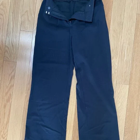 A&F Sloane Lightweight Tailored Pant - Black - 28S - Picture 6 of 7